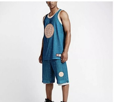 lebron shirt off